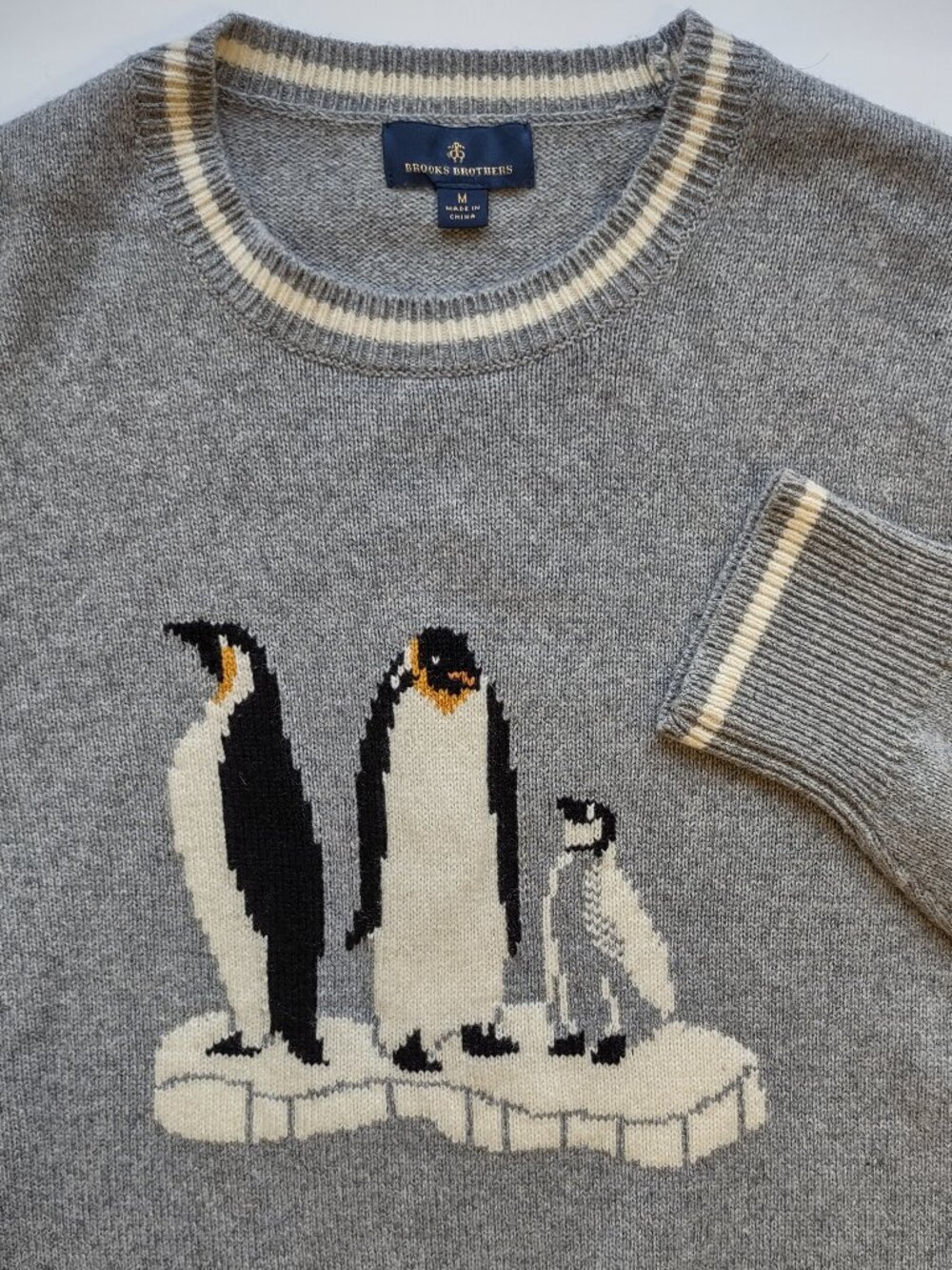 Brooks Brothers Merino Wool Penguin Sweater Size Medium Crewneck Preppy